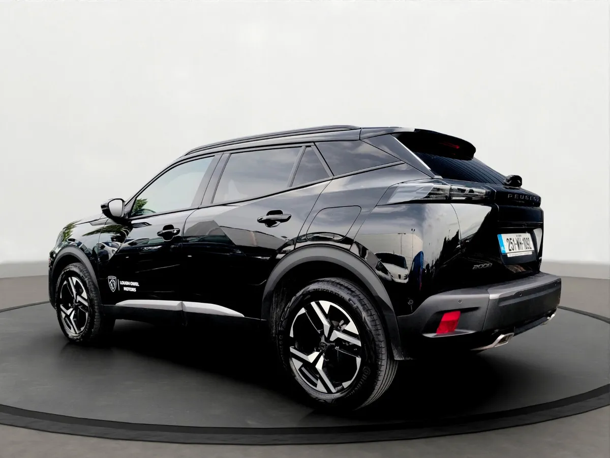 Peugeot 2008 Allure Hybrid - Image 2
