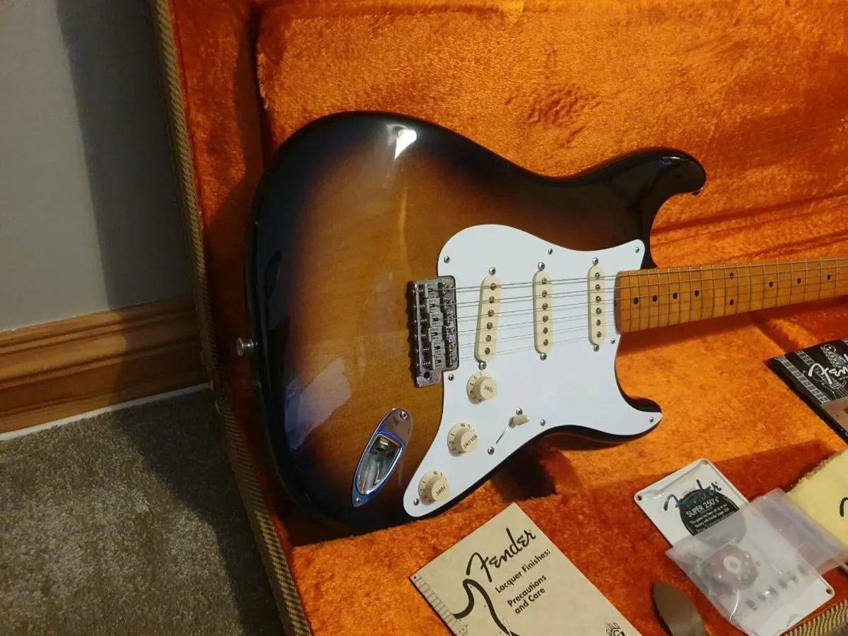 Fender american vintage 57 stratocaster - Image 2