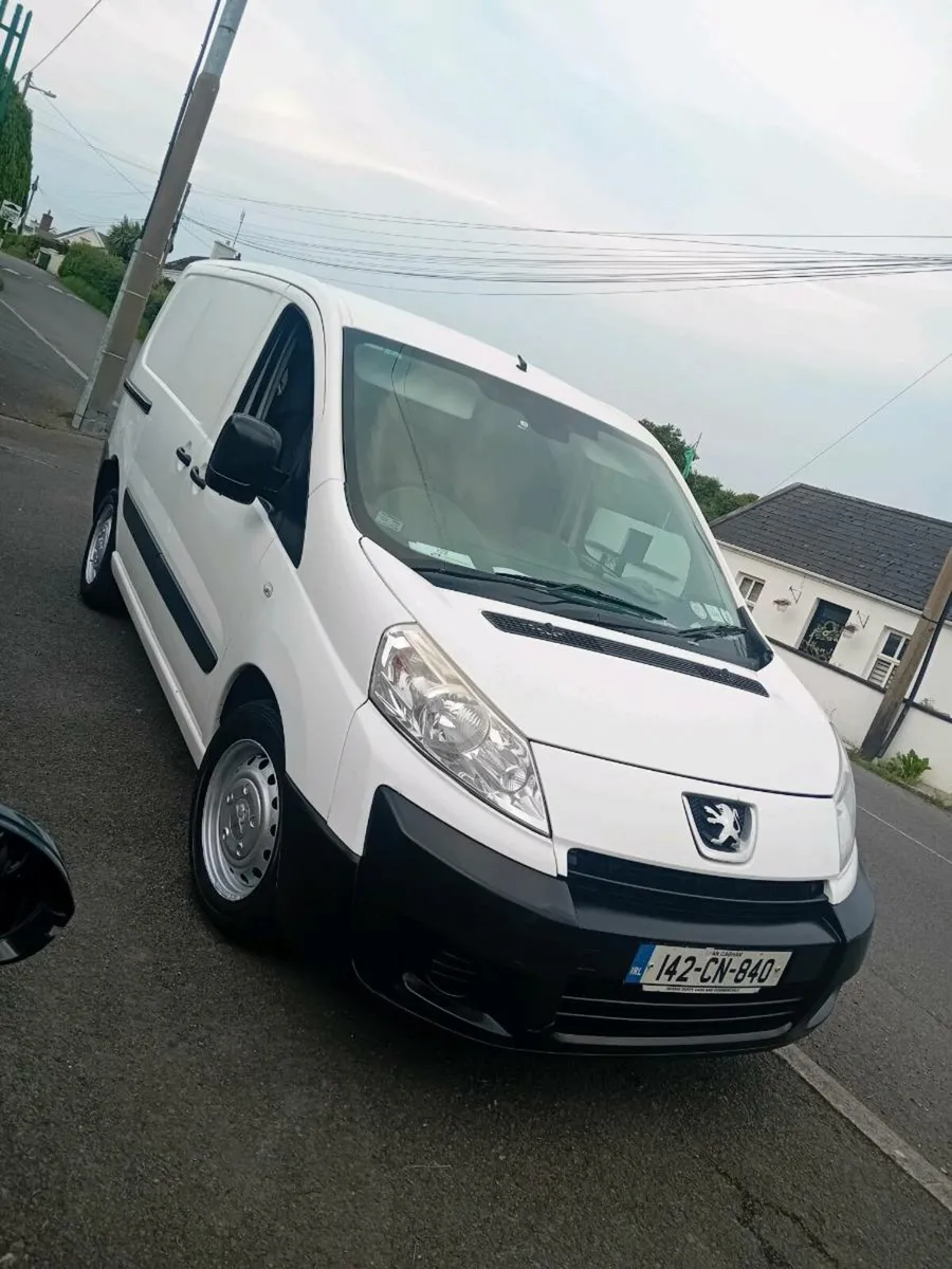 Peugeot expert 2 litre hdi tax an tested - Image 1