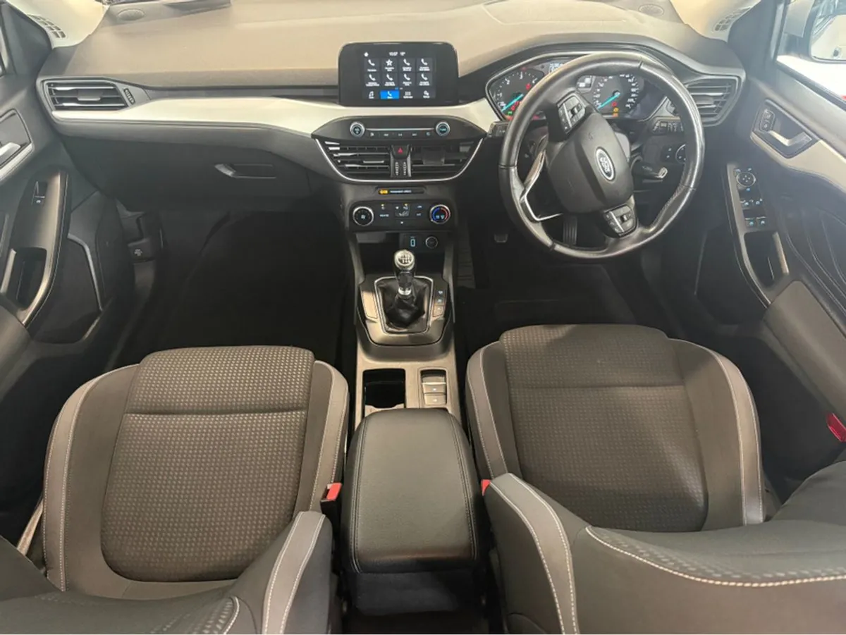 Ford Focus Zetec 1.5 Tdci 125PS 6speed 5DR 4 - Image 3