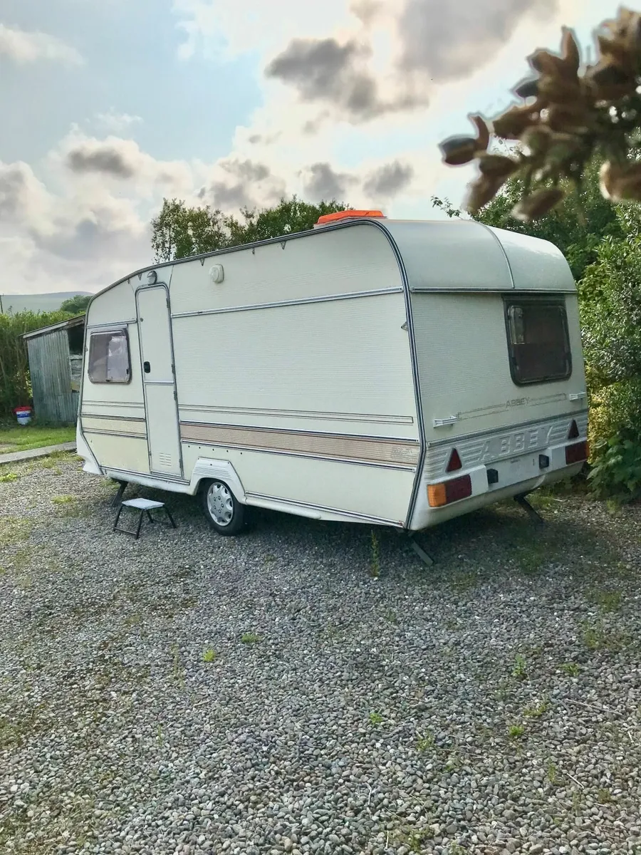 CARAVAN - Image 2