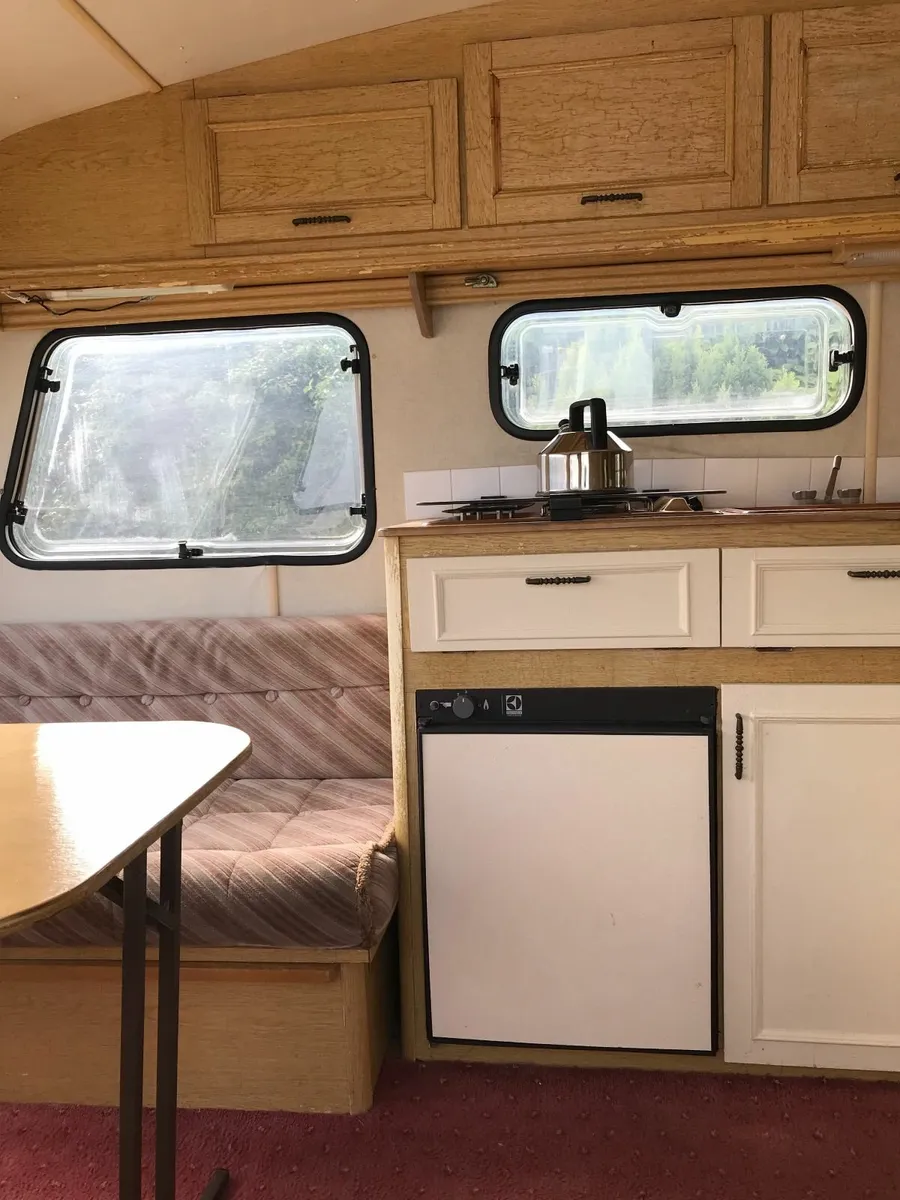 CARAVAN - Image 3