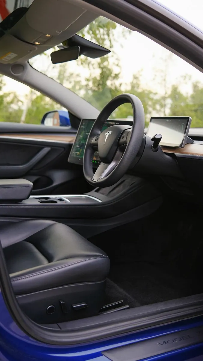 Tesla Model 3 2021 Dual Motor AWD Long Range +more - Image 2
