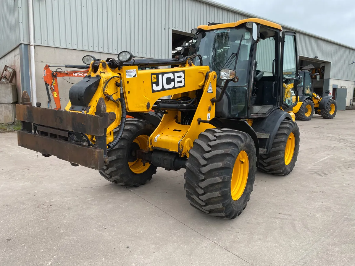2011 JCB TM220 - Image 2