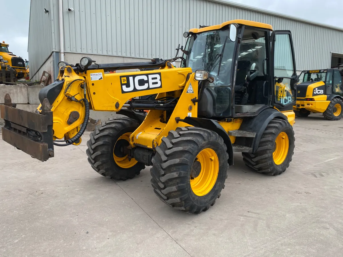 2011 JCB TM220 - Image 3