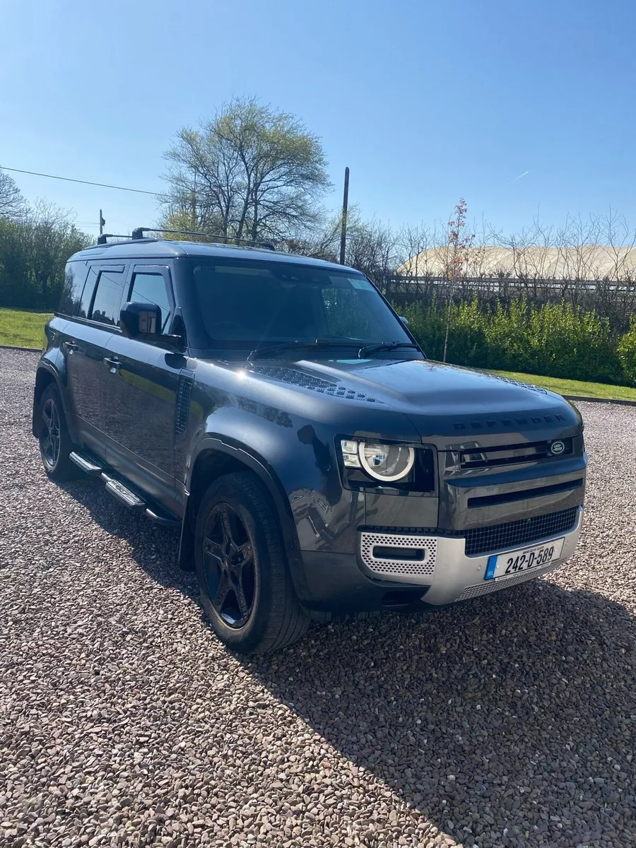 Landrover Defender SE  3.0 Diesel - Image 2