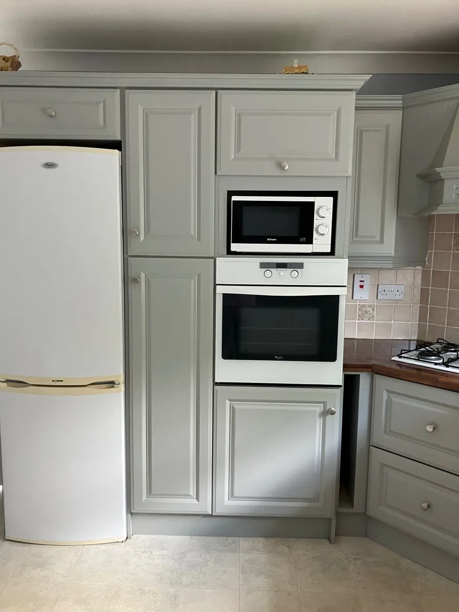 Compact kitchen - Image 2