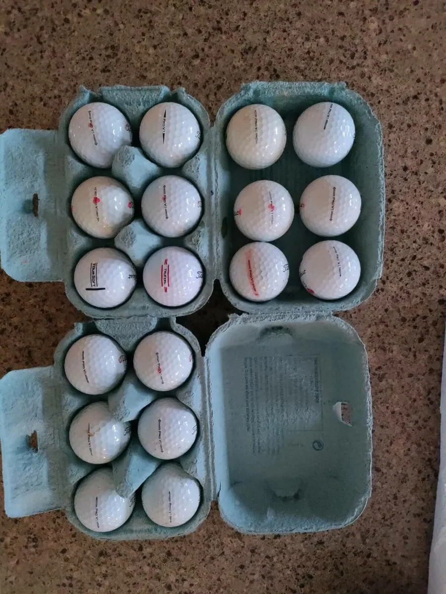 Selection of good quality used golf balls - Image 1