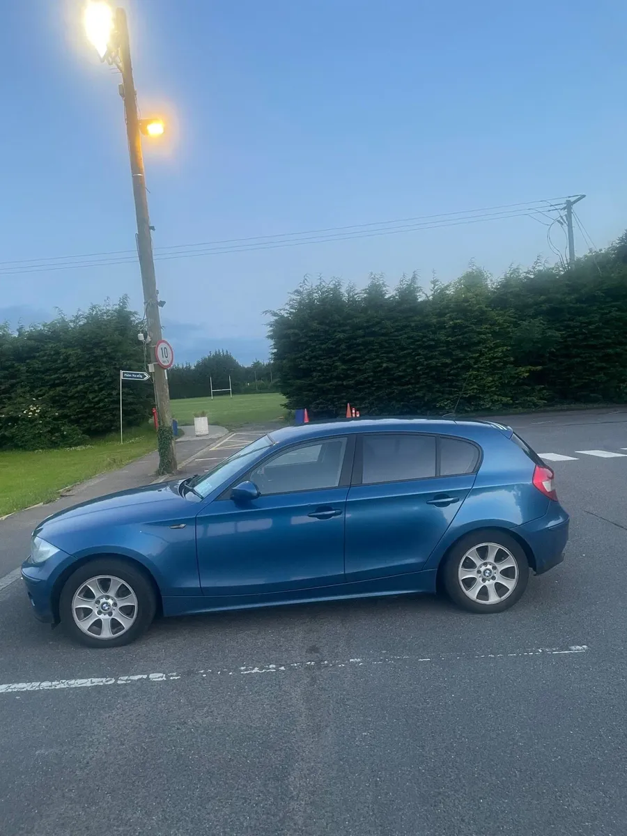 BMW 116i 2006 - Image 2