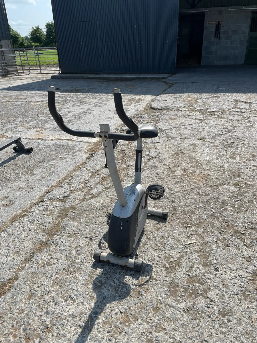 Gym equipment - Image 2