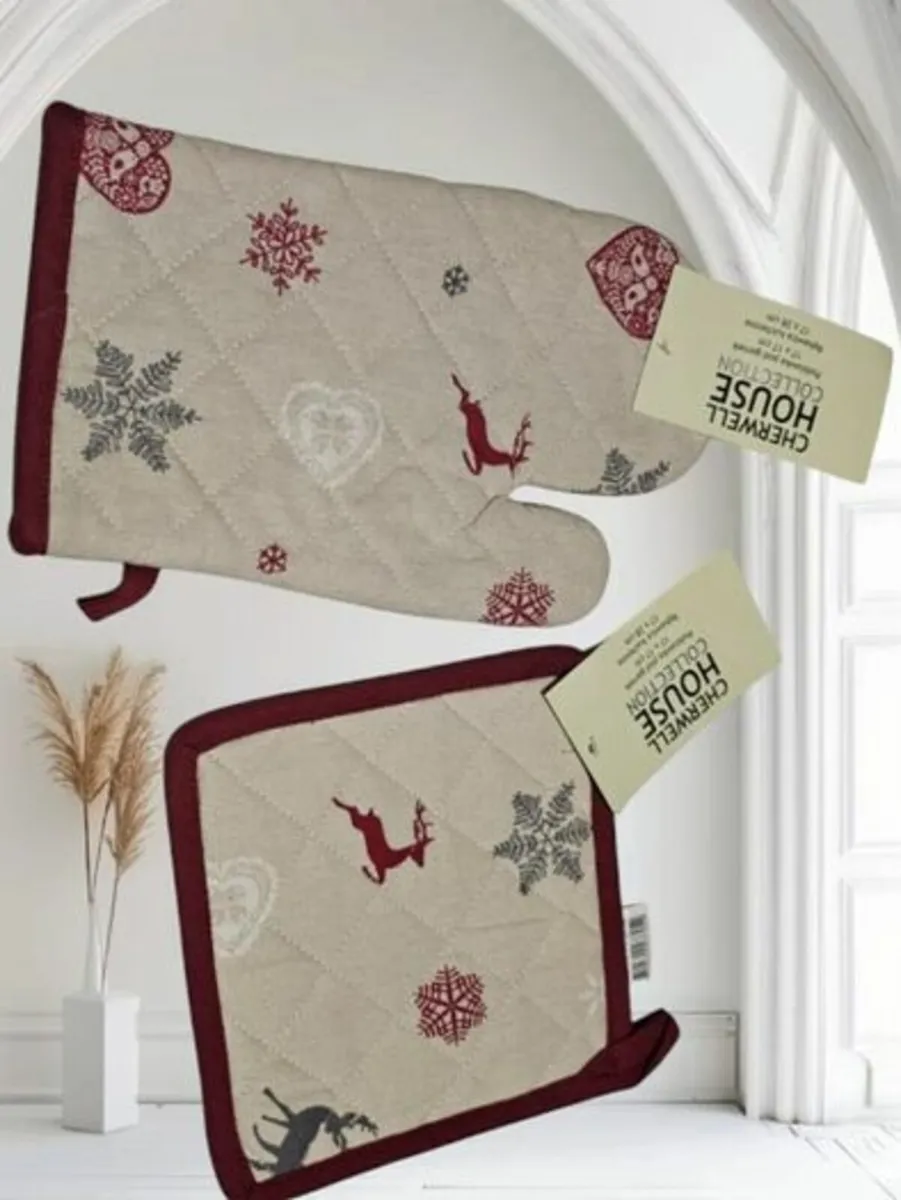 2-piece kitchen set a glove and a mat - Image 1