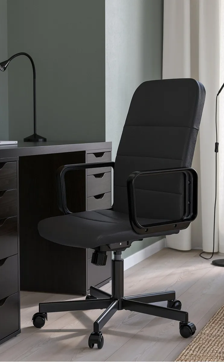 Office chair (brand new) RENBERGET - Image 1