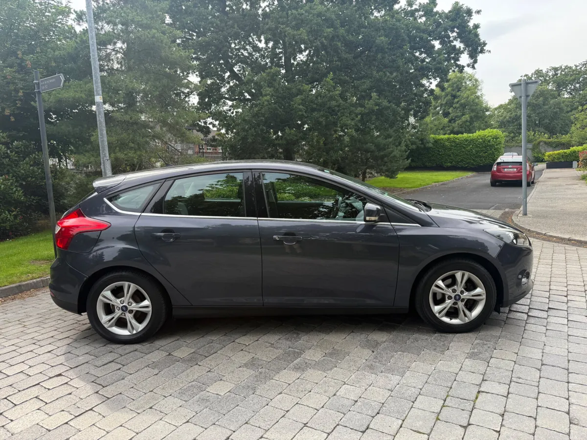 Ford Focus 2012 Zetec - Image 4