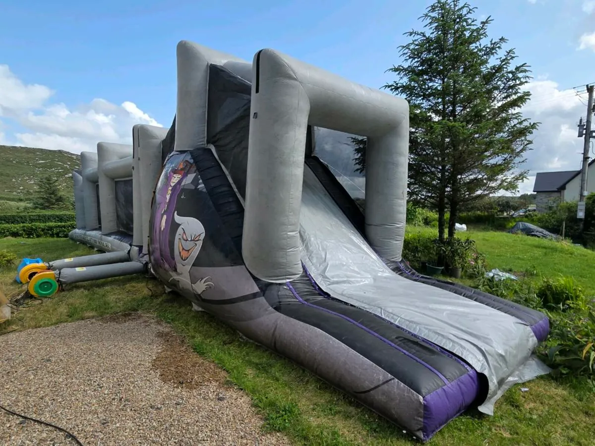 BOUNCY CASTLE 50 FOOT OBSTACLE COARSE - Image 1