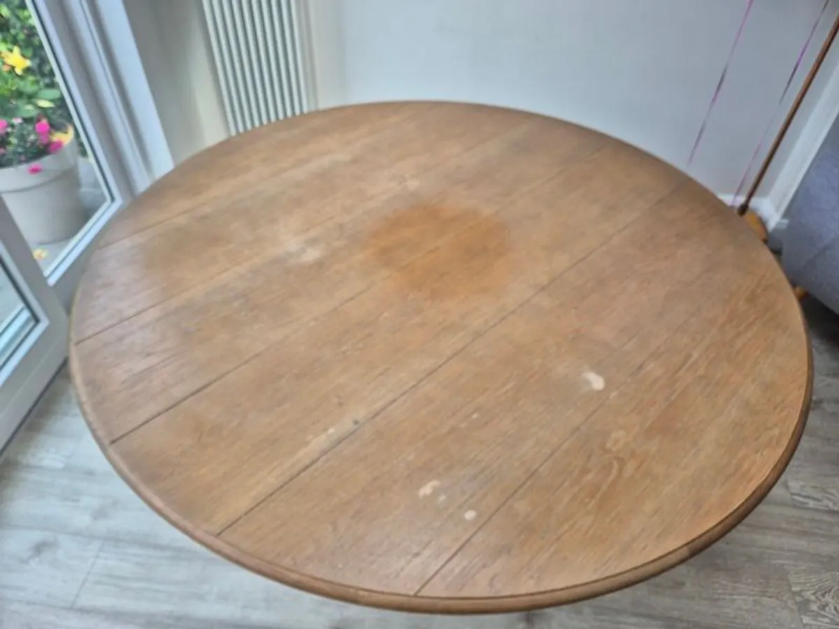 Round Kitchen table - Image 3