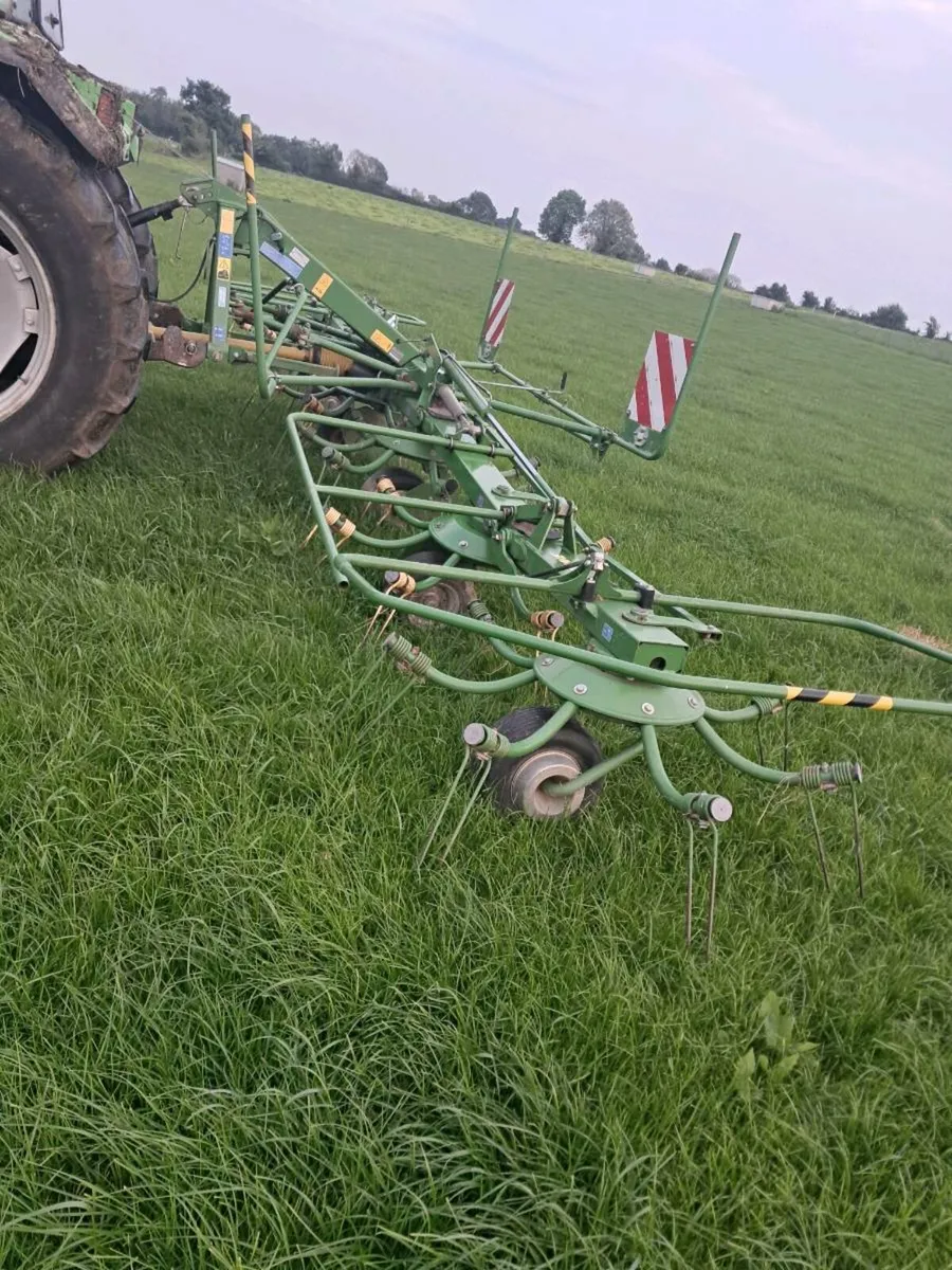 Krone tedder. - Image 2