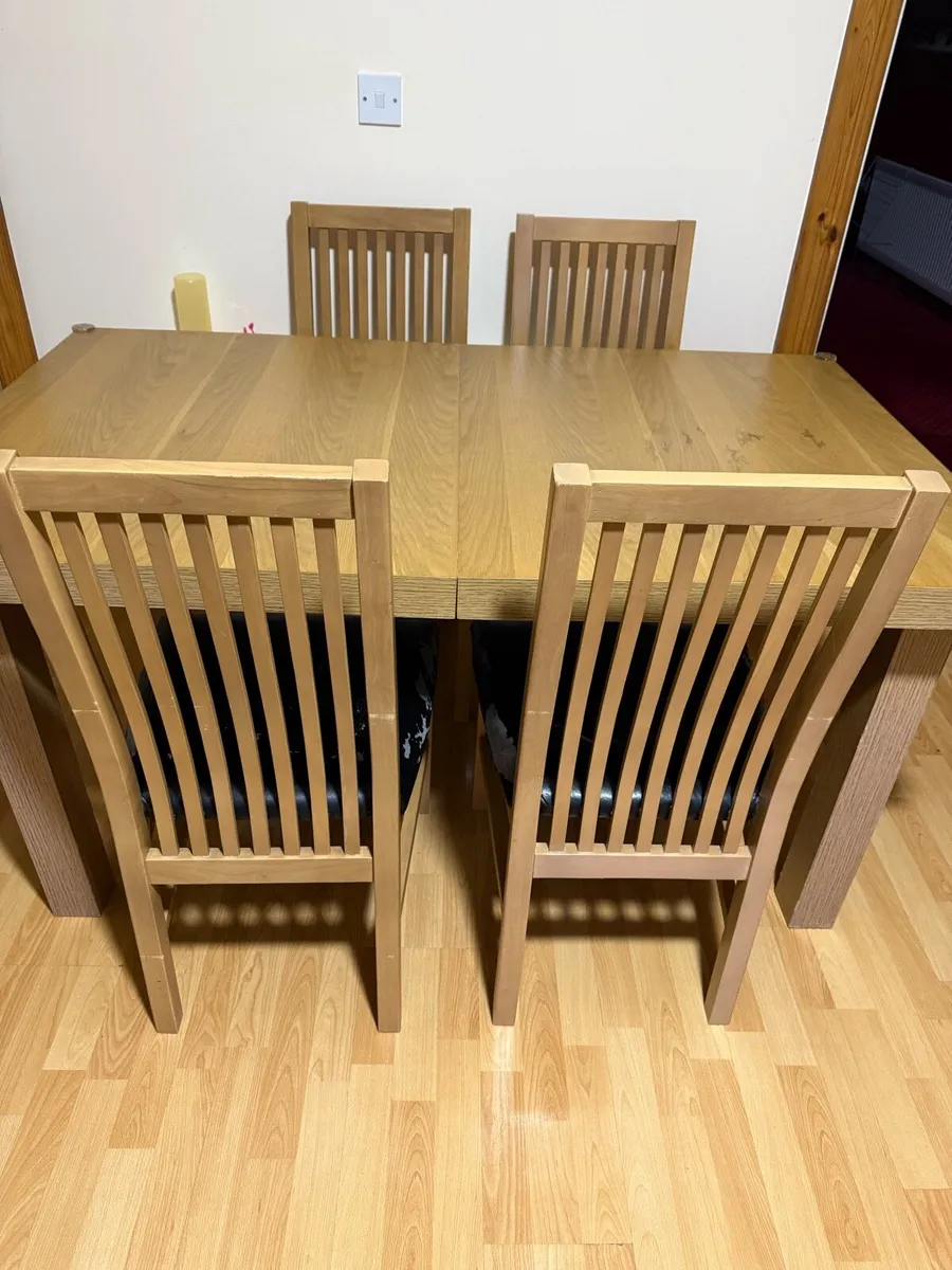 Dining table - Image 2