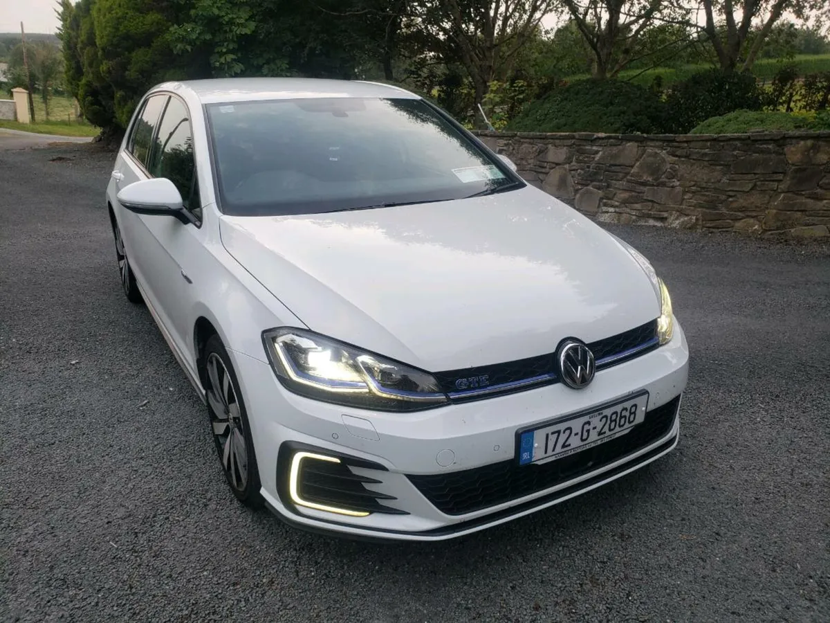 2017 Volkswagen Golf GTE 1.4 TSI - Image 1