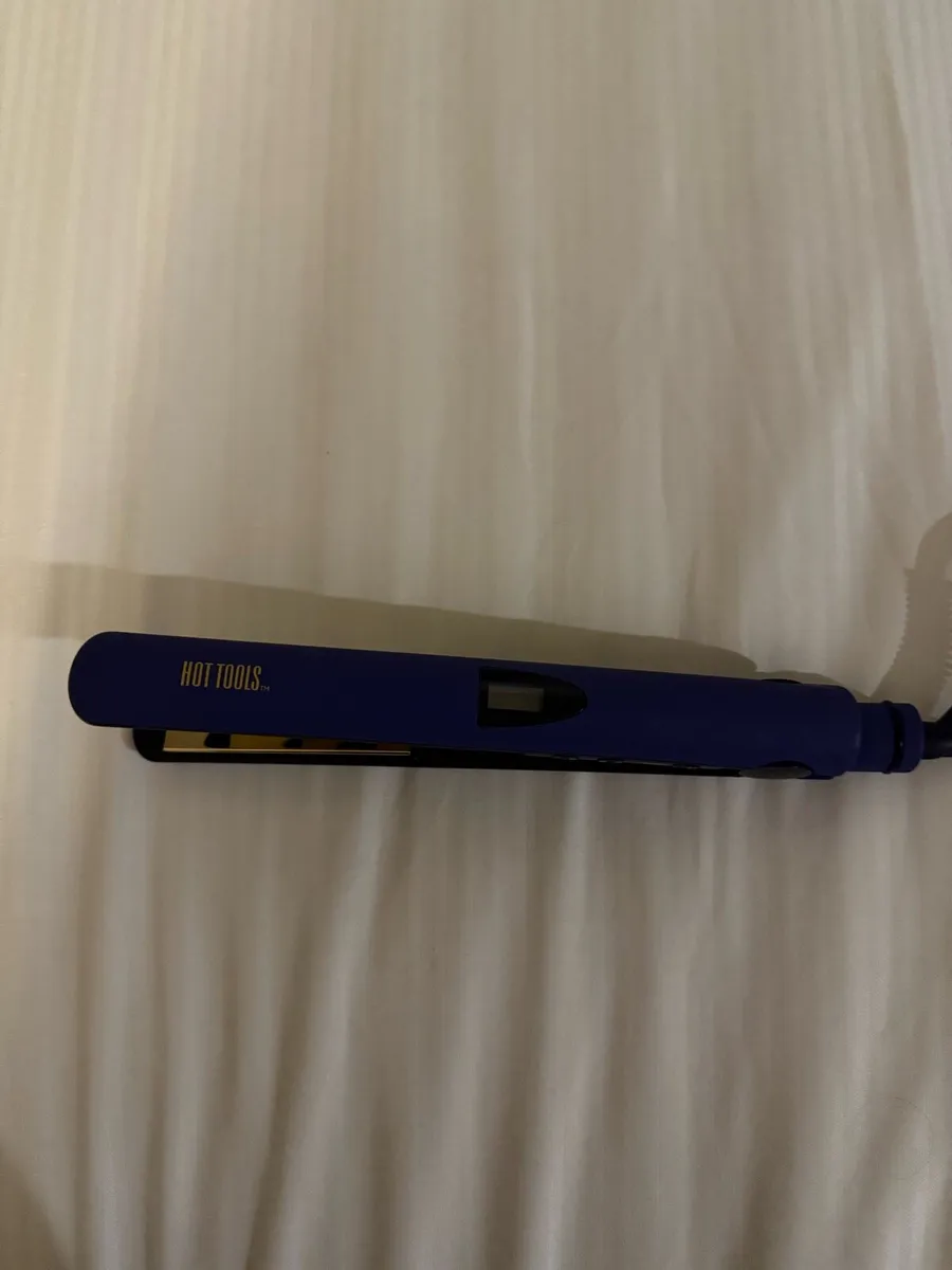 Hot Tools Gold Flat Iron Straightener - Image 1