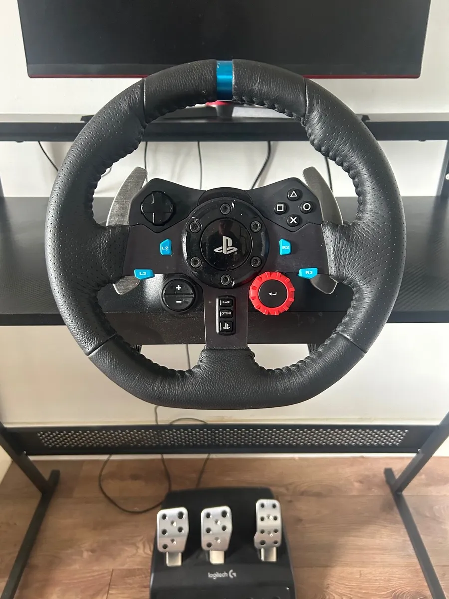 Logitech g29 steering wheel - Image 3