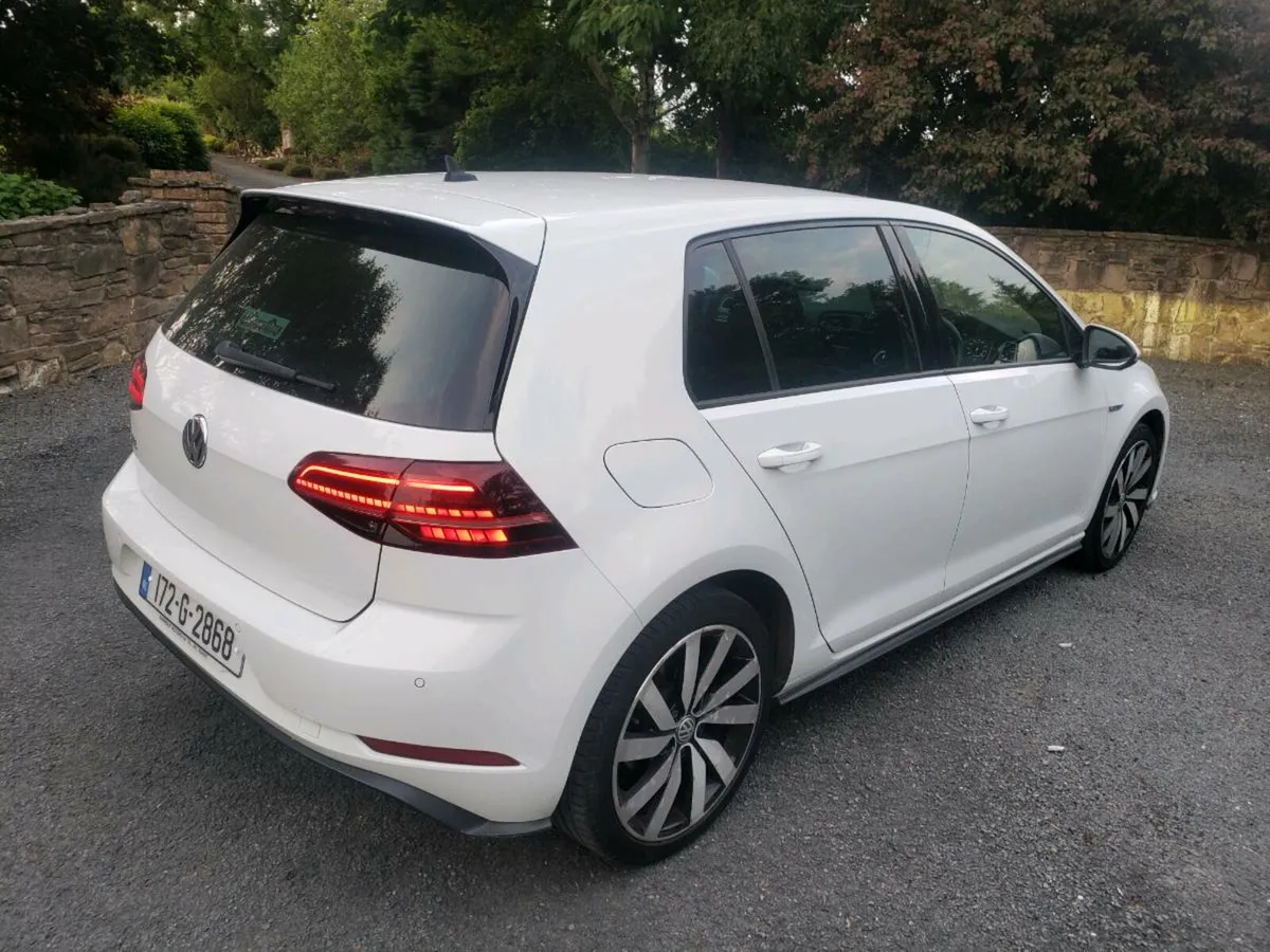 2017 Volkswagen Golf GTE 1.4 TSI - Image 4