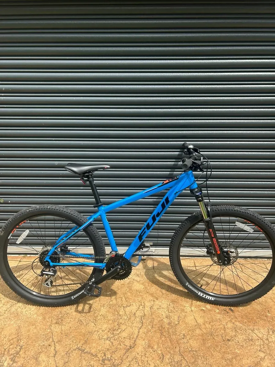 Fuji Nevada bike  27.5 - Image 4