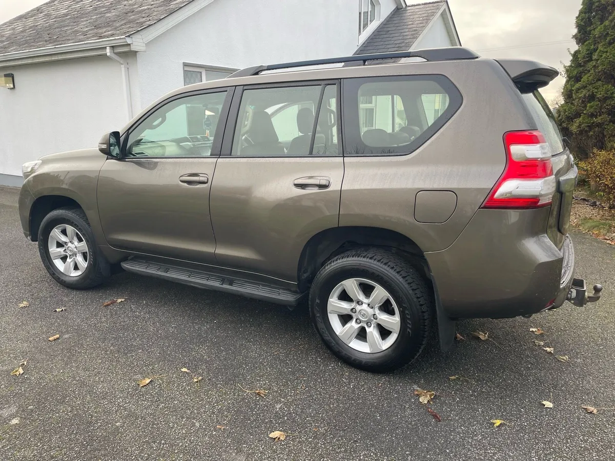 Toyota Landcruiser - Image 2