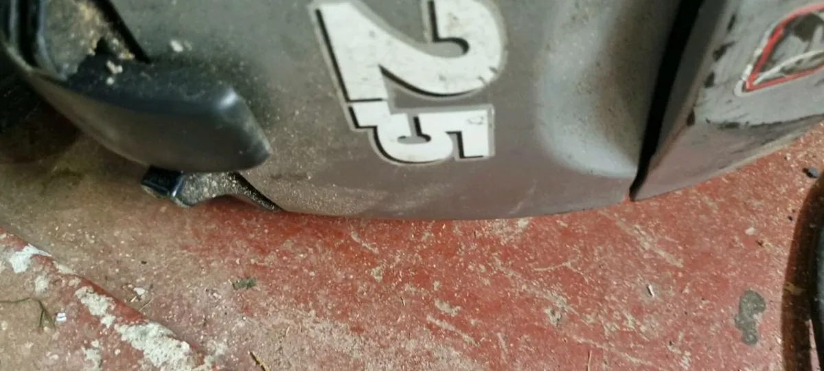 Mariner 2.5 outboard 4 stroke outboard - Image 3