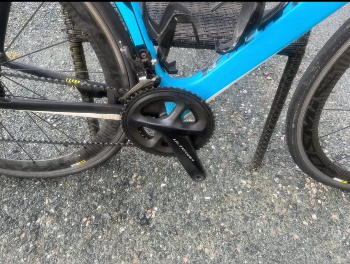 2018 Giant  Propel   Men's Road Bike - Image 2