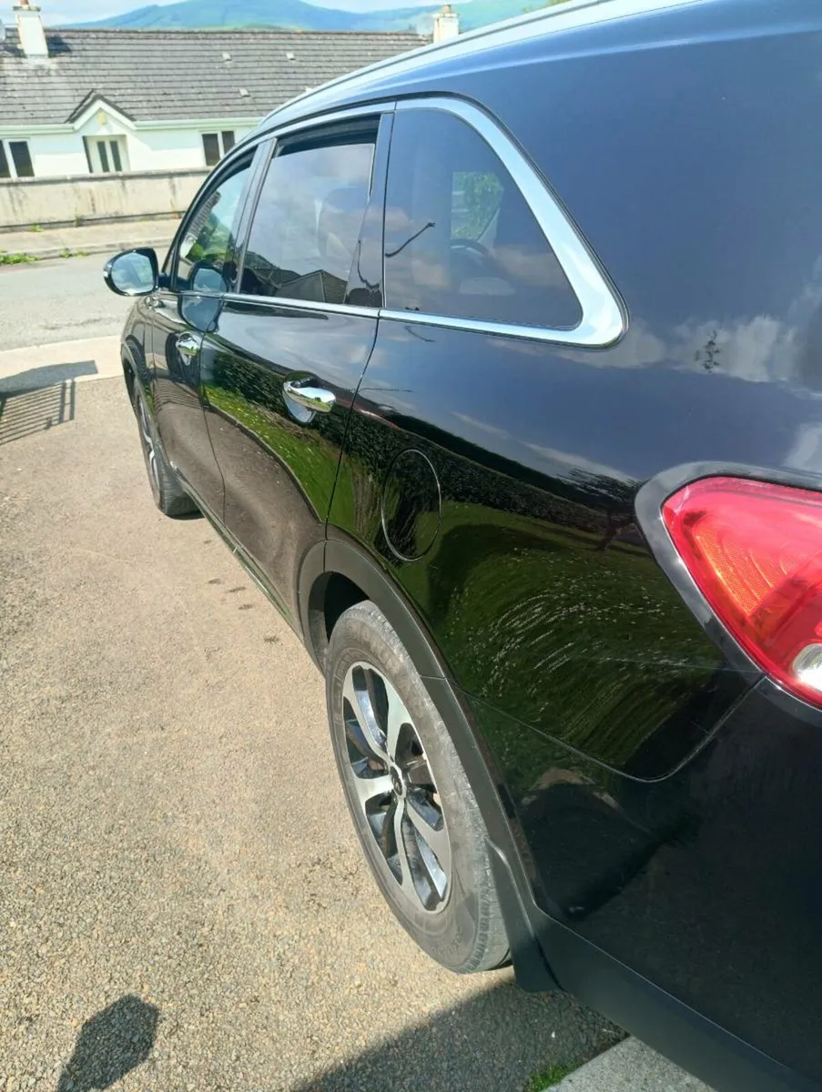 Kia Sorento - Image 4