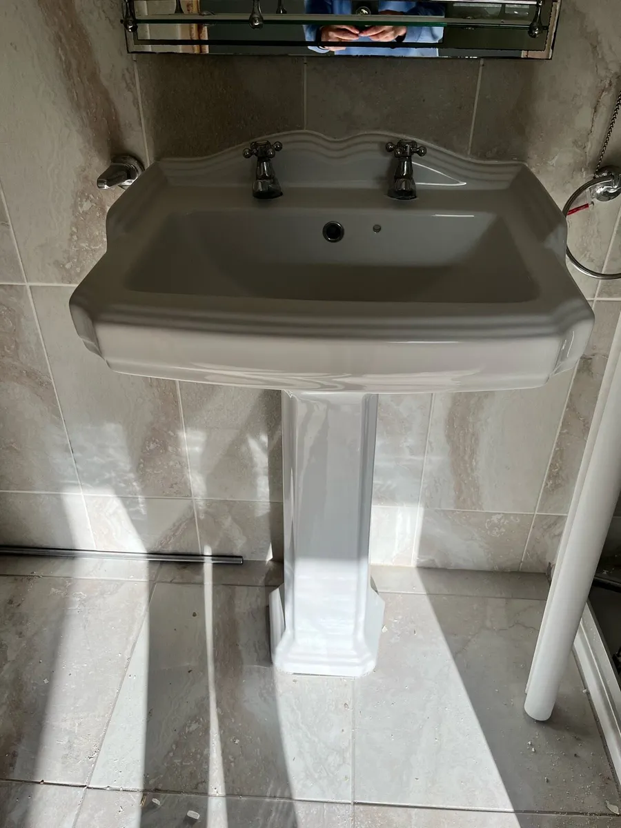 Sink and toilet - Image 1