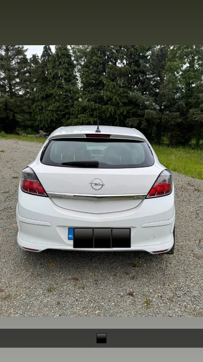 Opel Astra  SXI GTC 2008 - Image 3