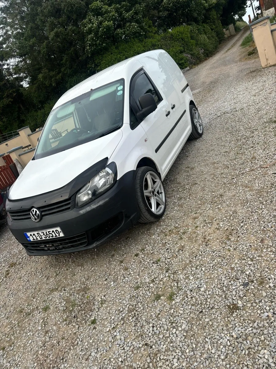 Caddy van - Image 2