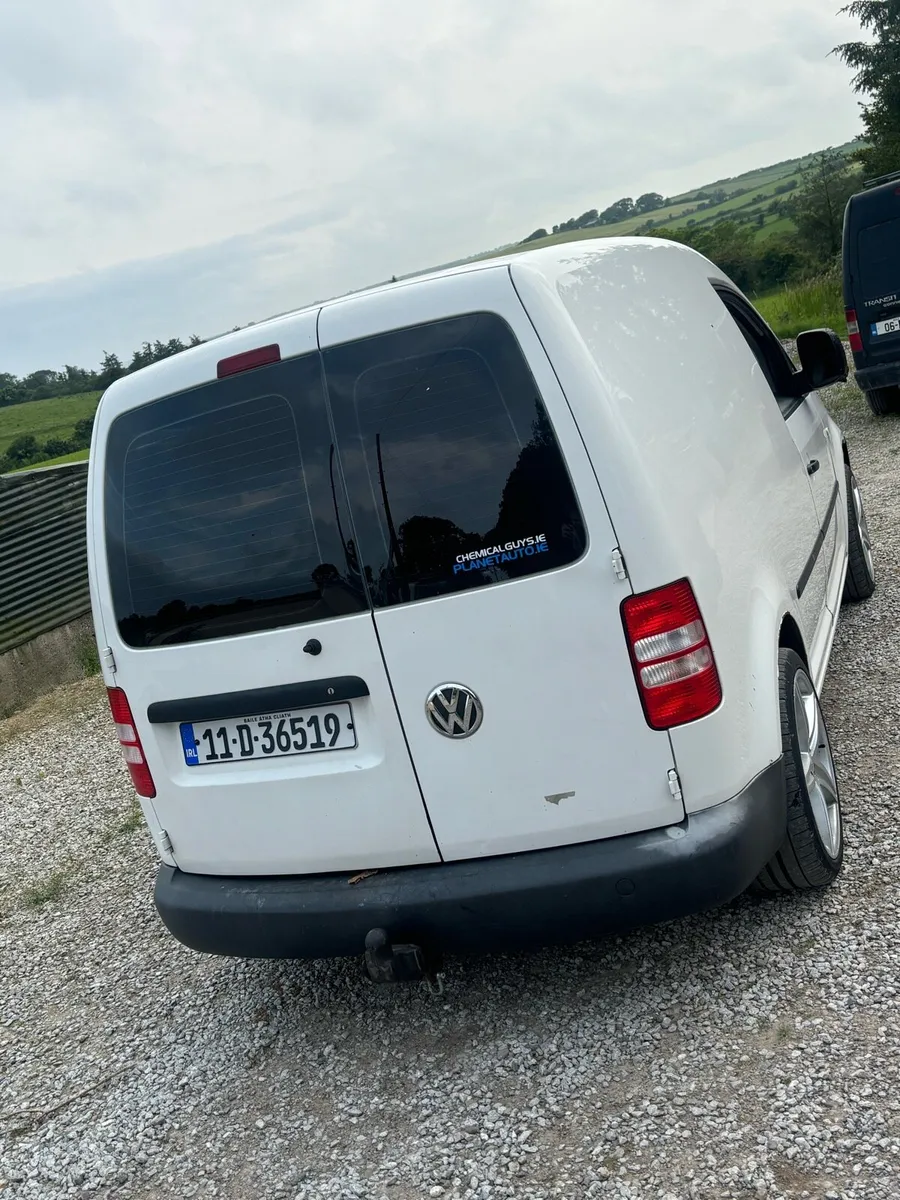 Caddy van - Image 3