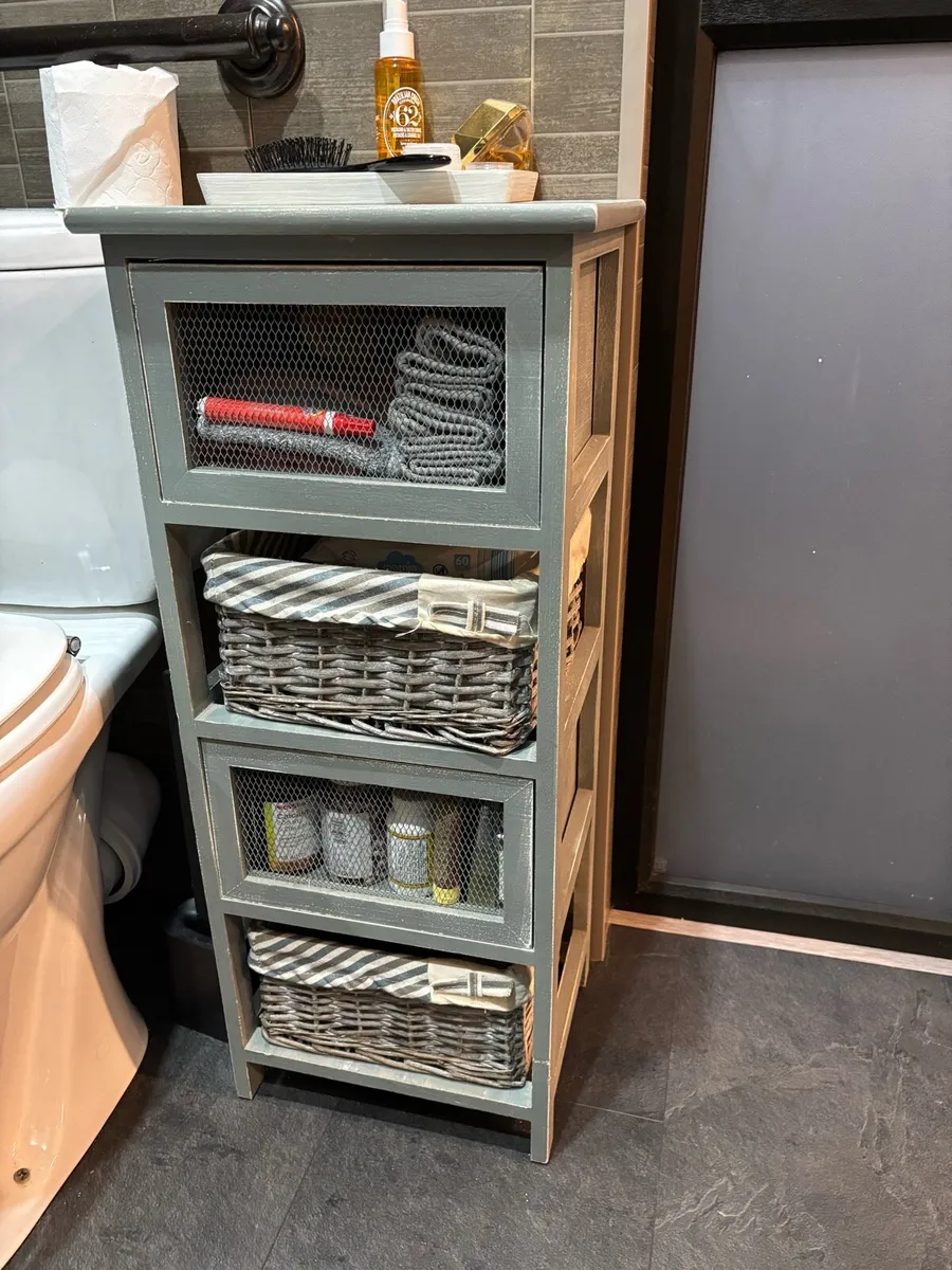 Bathroom storage - Image 1
