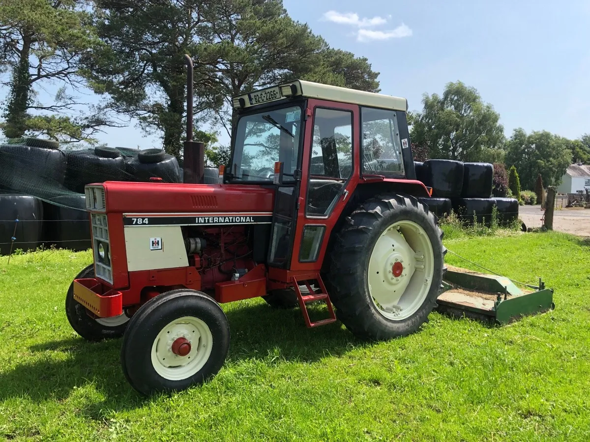 Tractor - Image 2