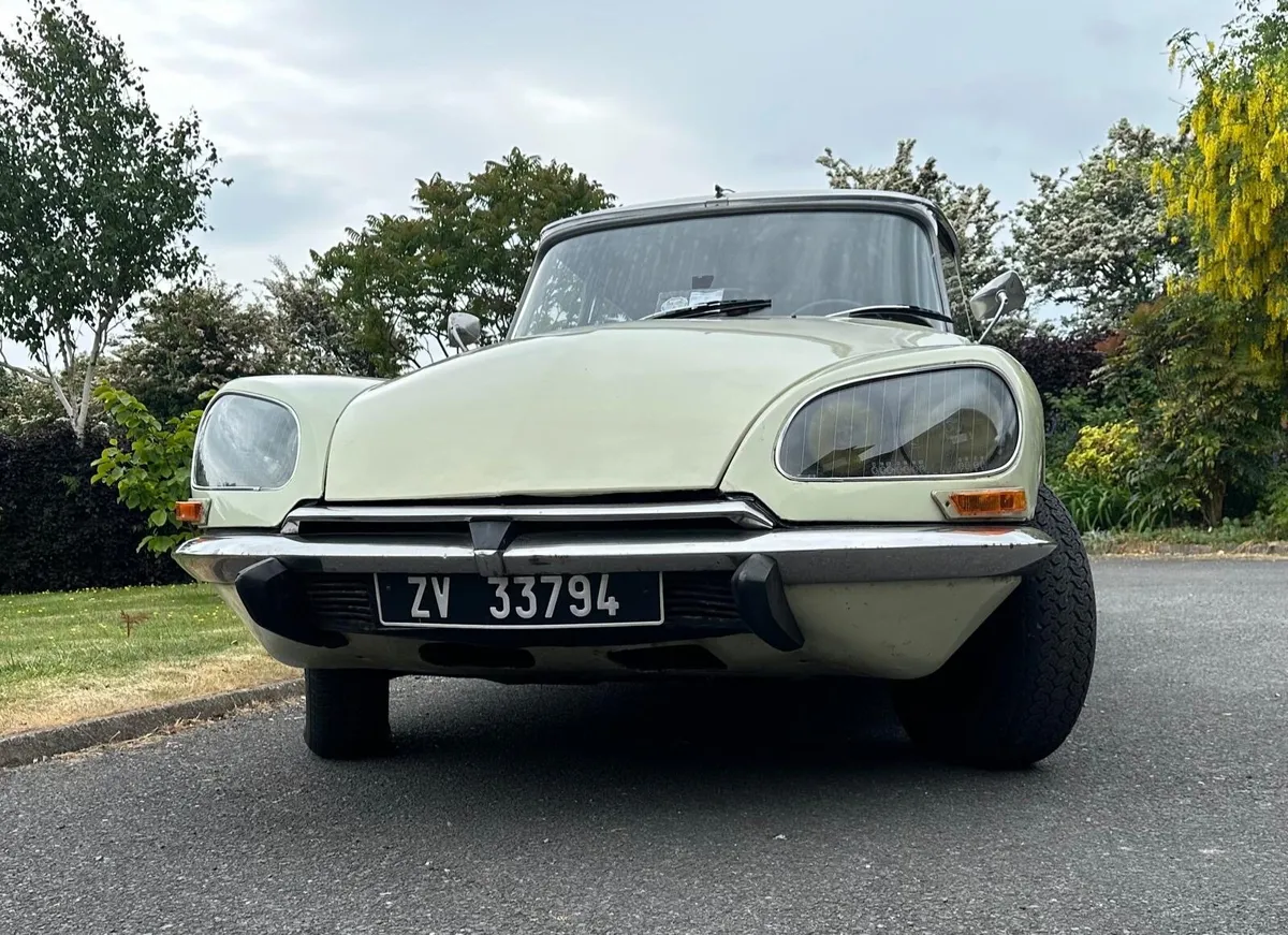 Citroen DS 1972 - Image 2
