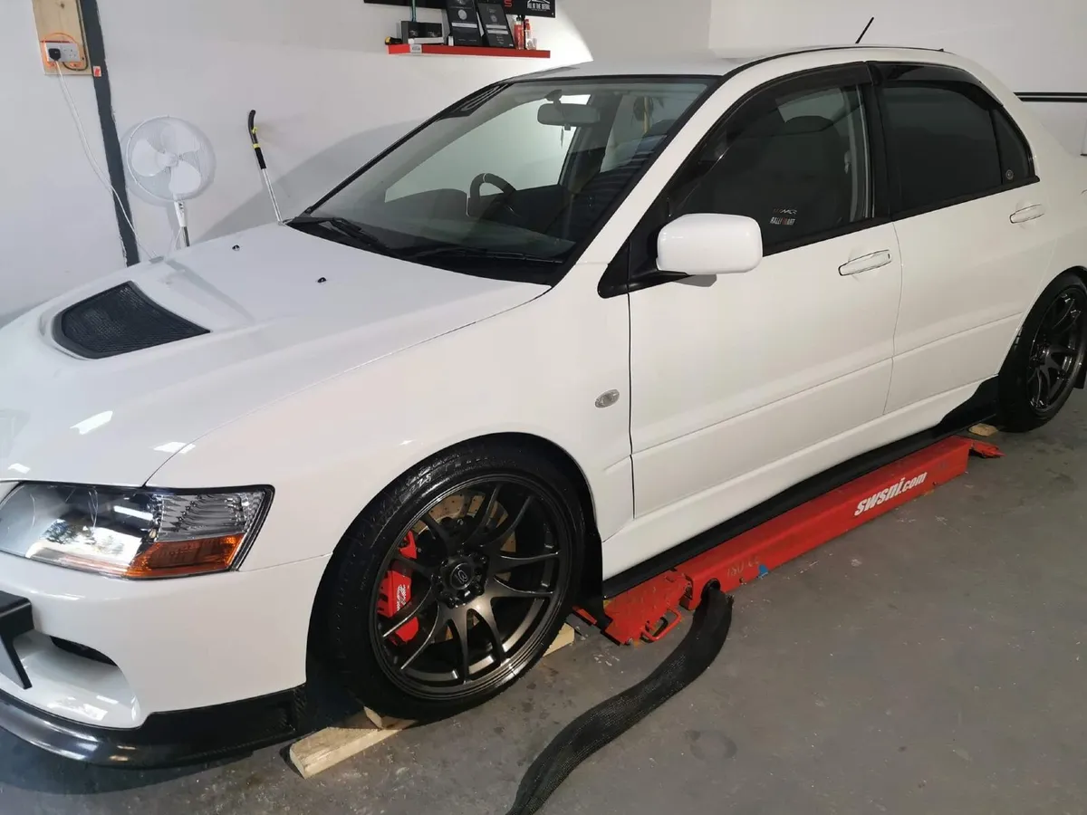 Mitsubishi Lancer evo 9 gt - Image 3