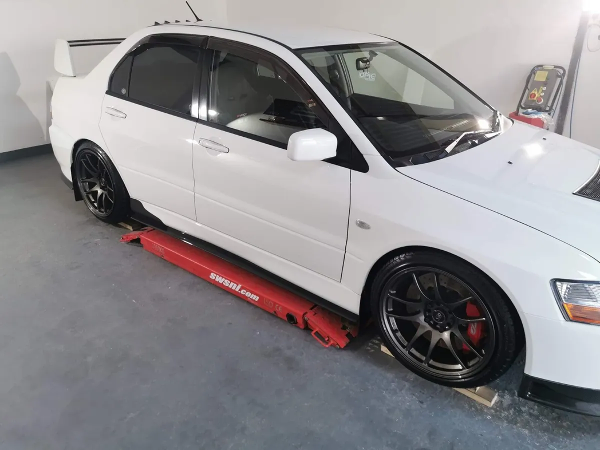 Mitsubishi Lancer evo 9 gt - Image 4