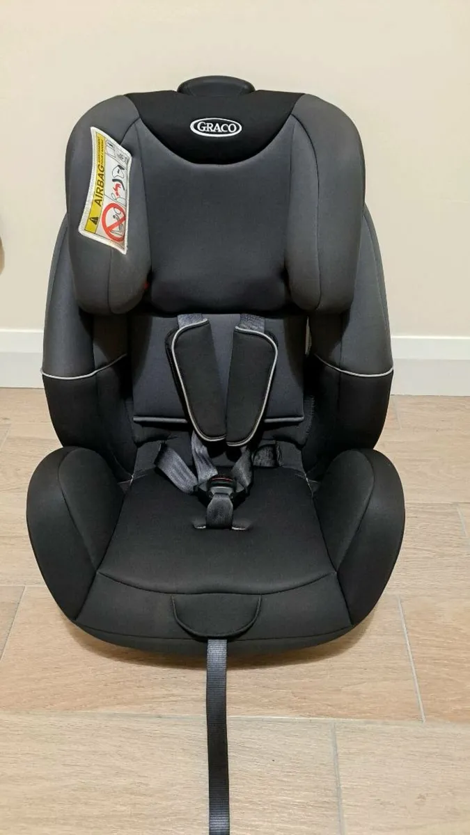 Graco Enhance Car seat - Image 1