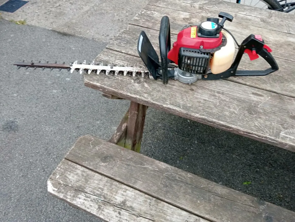 Maruyama hedge trimmer - Image 1