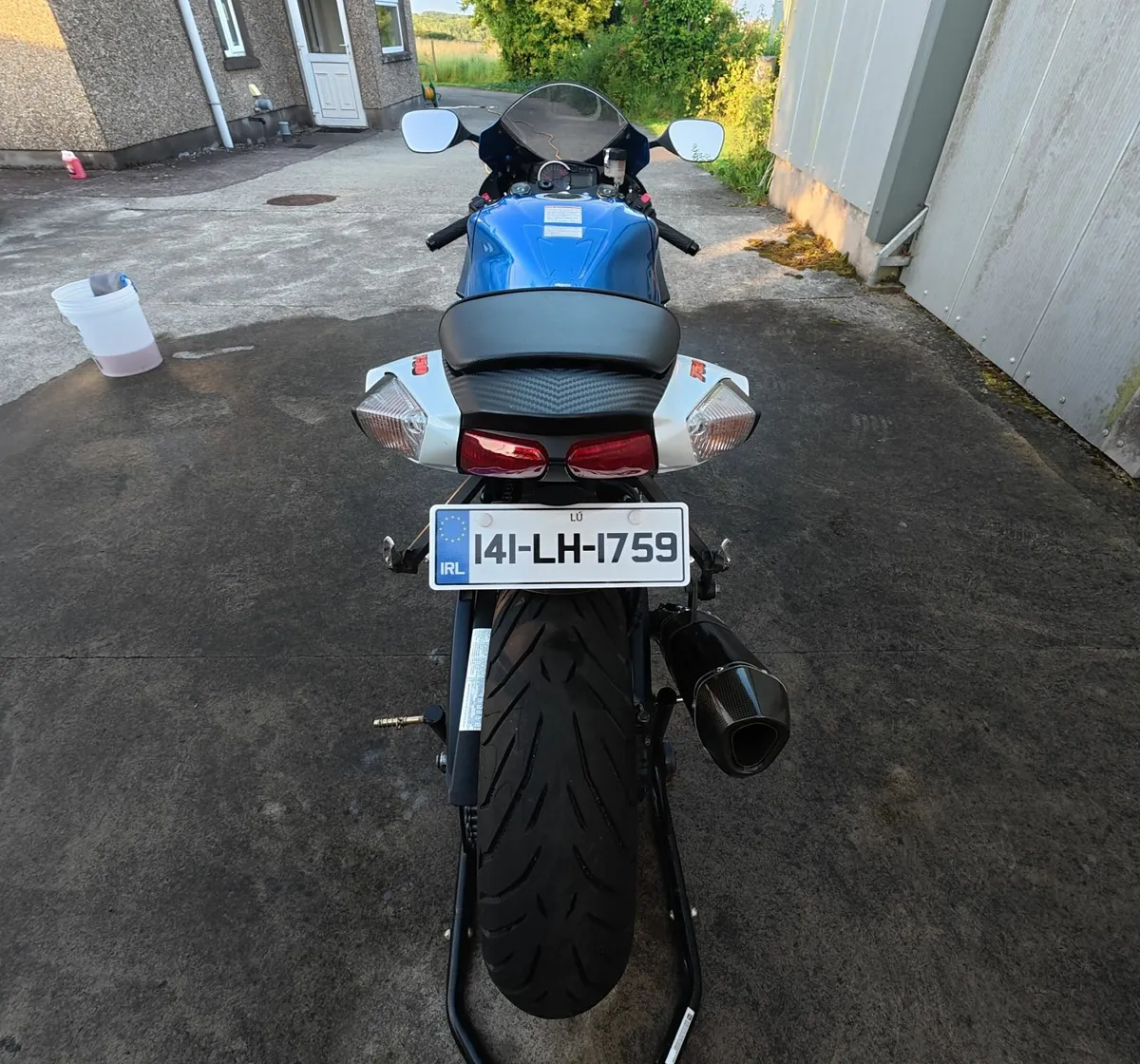 Suzuki gsxr 750 - Image 2