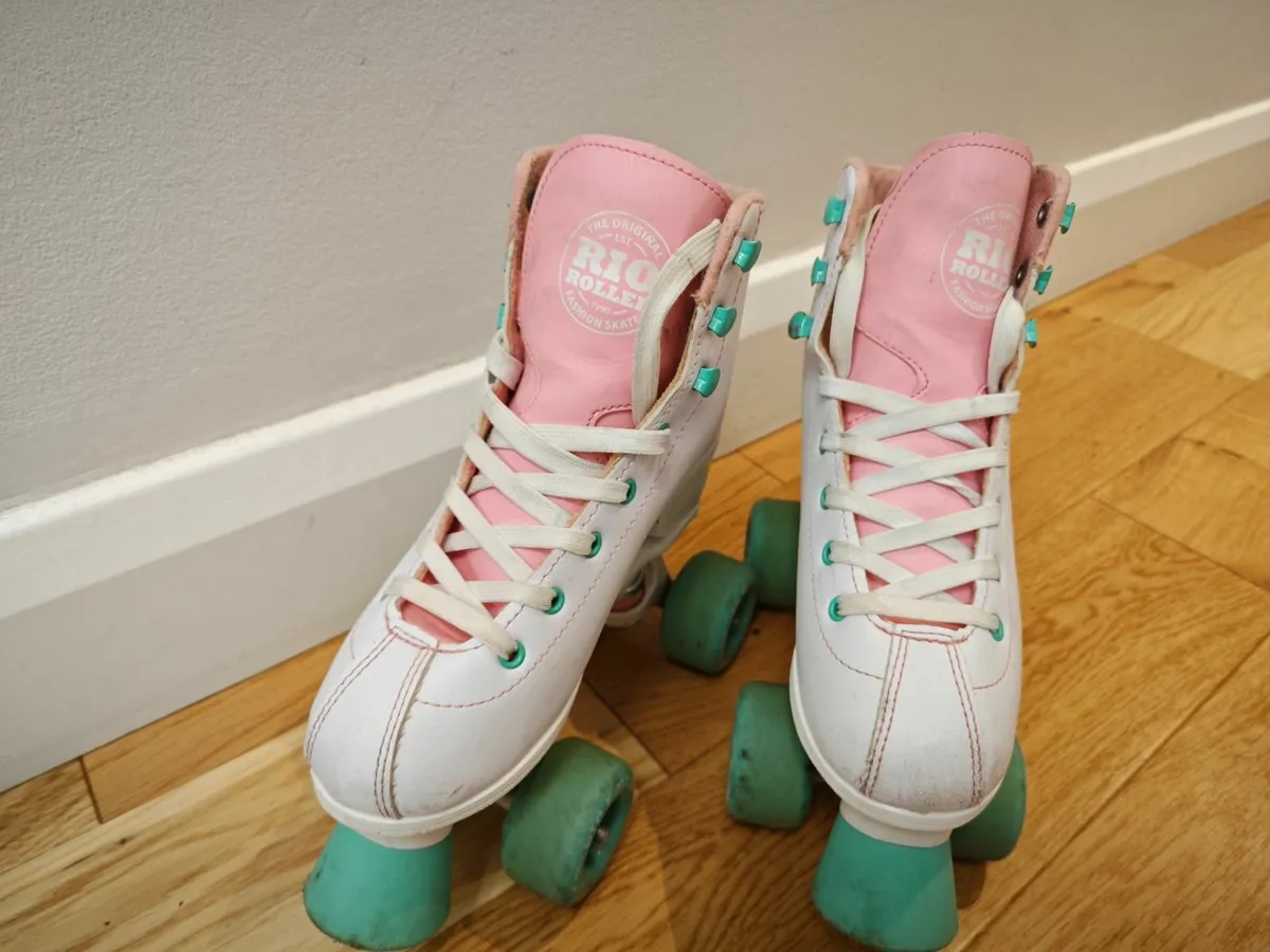 Roller skates 🛼 - size 3 (UK) on sale - Image 2