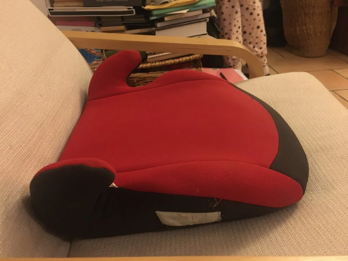 Car booster seats - Image 3