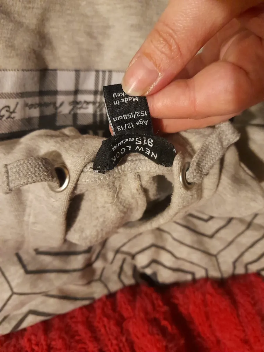 Girls clothes - Image 1