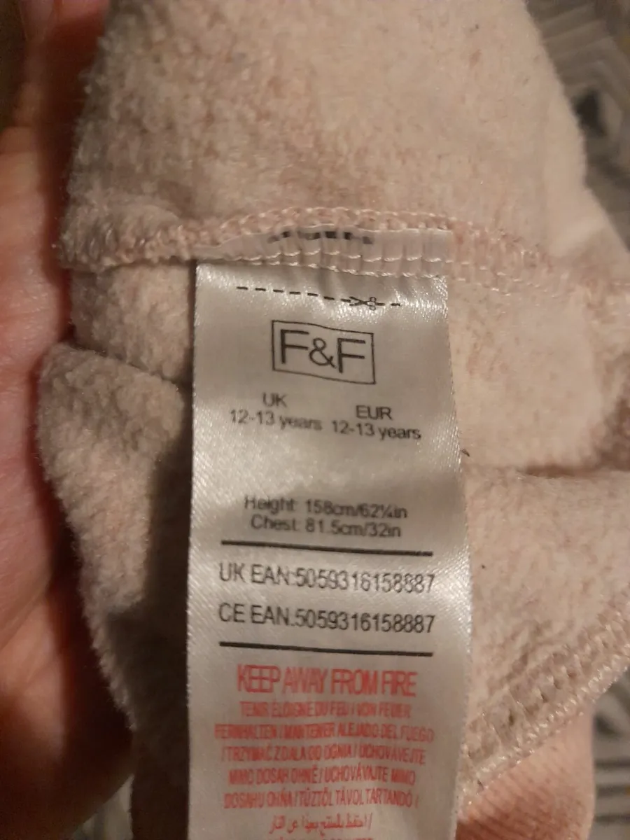 Girls clothes - Image 2
