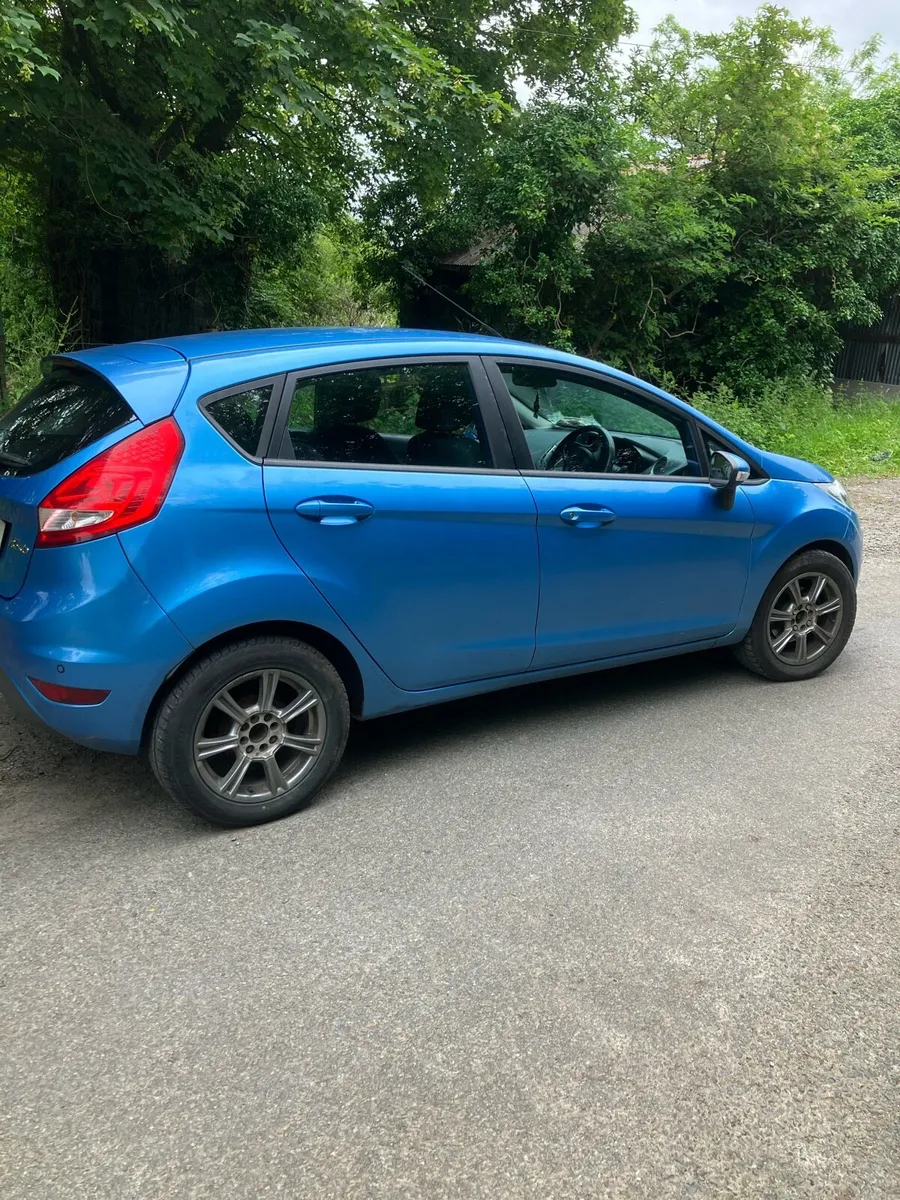 Ford Fiesta - Image 2