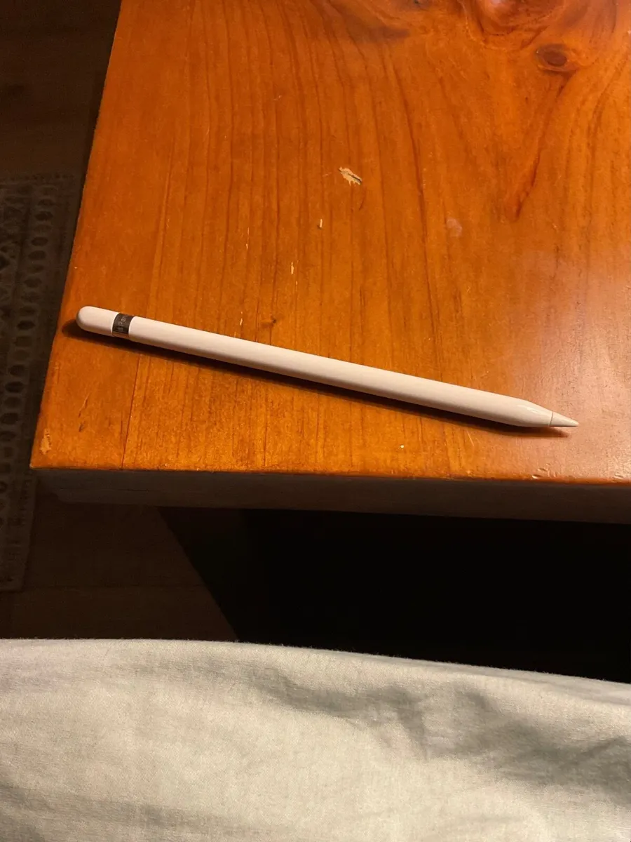 1st Generation Apple Pencil - Image 1