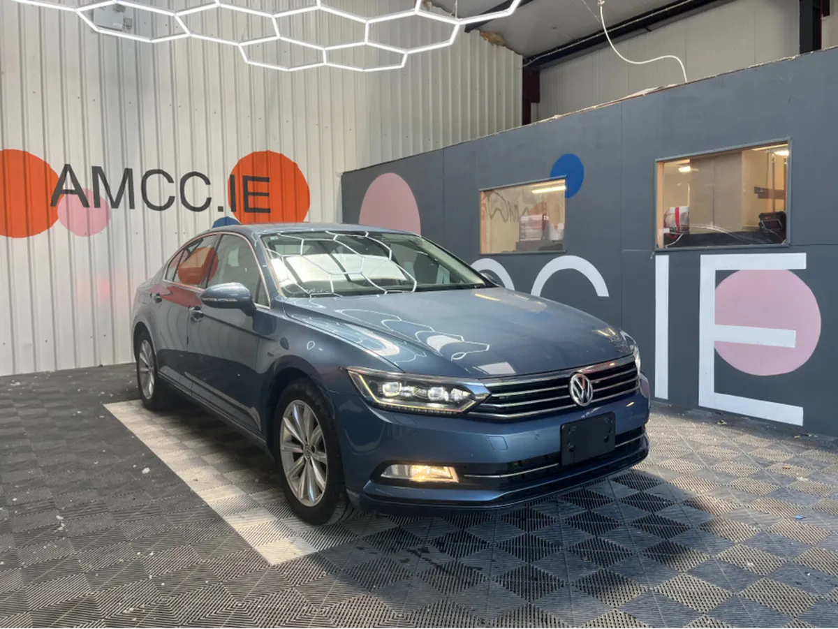 Volkswagen Passat 1.4 TSI COMFORT LINE / 66k KMs / - Image 1