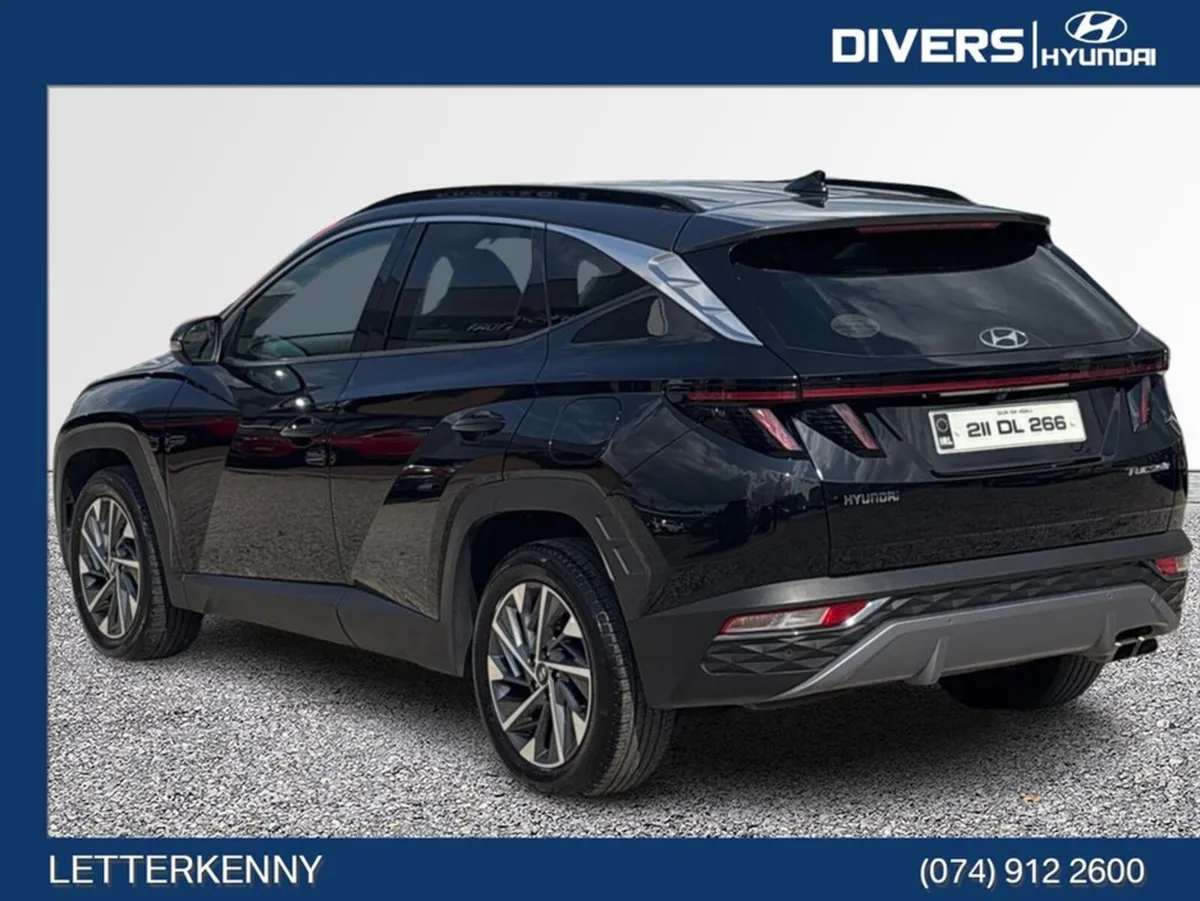 Hyundai Tucson Executive Plus 2Tone - Image 2